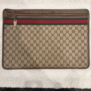 Gucci Beige and Green Toiletry Bag